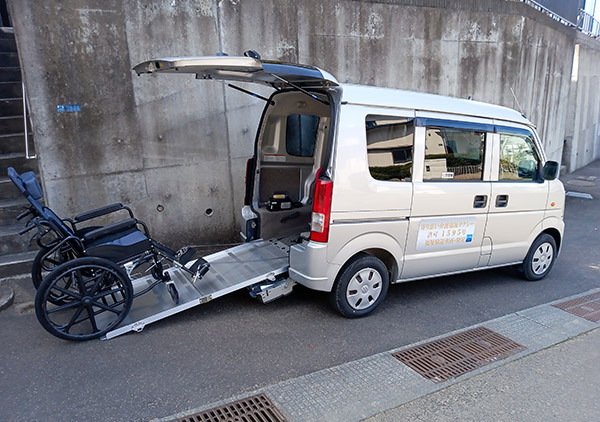 介護福祉タクシー_スロープ